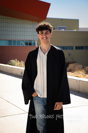 Cap and Gown 2025-413612