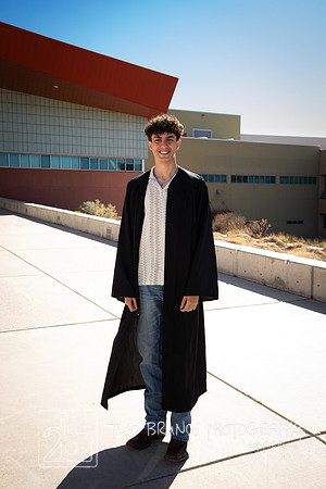 Cap and Gown 2025-413610