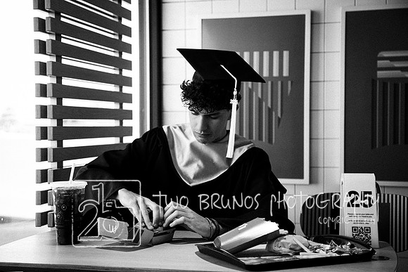 Cap and Gown 2025-413772-3