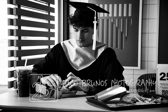 Cap and Gown 2025-413773-3
