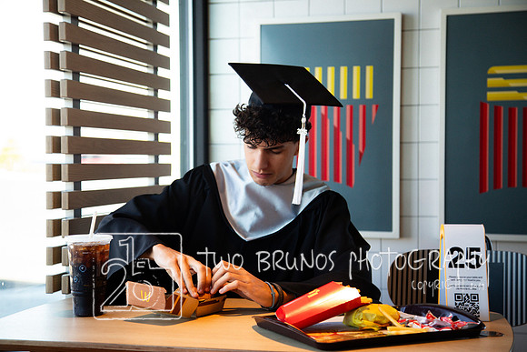 Cap and Gown 2025-413772